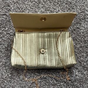Gold clutch with chain